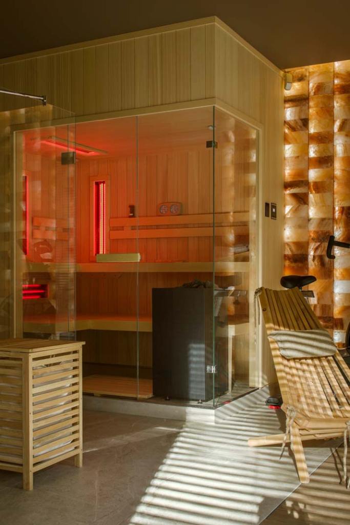 widok na saunę w strefie spa
