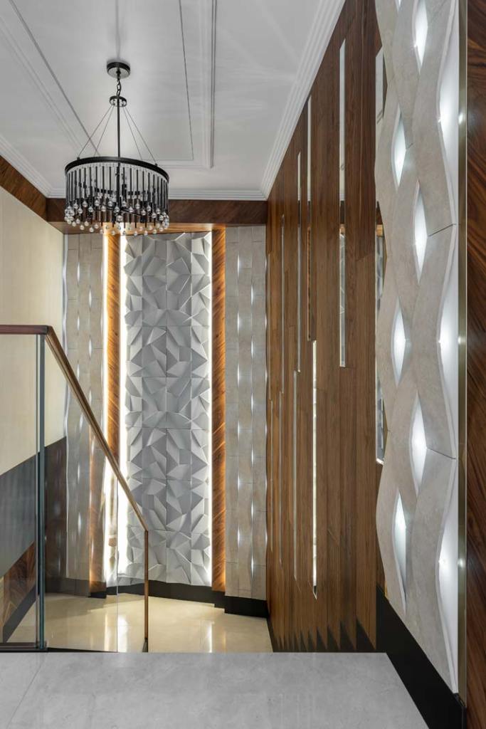 klatka-schodowa, modern glamour, trójwymiarowe podświetlane ściany