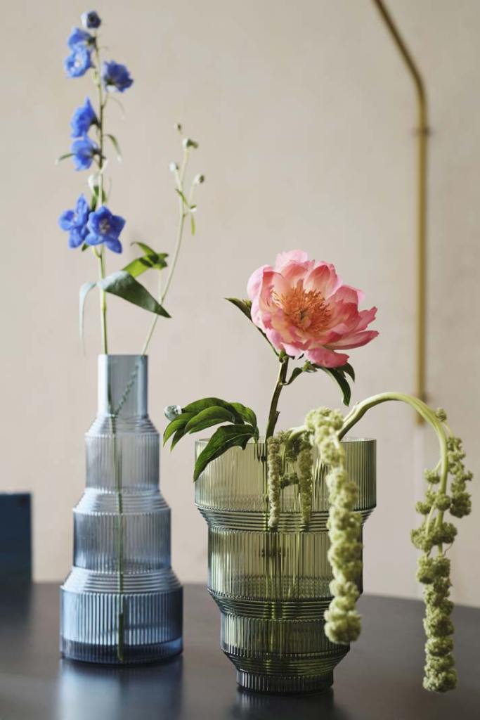 Pavilion_Vase_Kosta-Boda_Front-Design_ prążkowane wazony