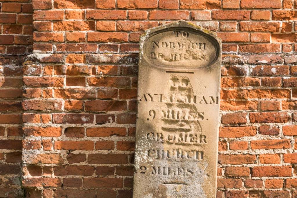 detal na murze w Felbrigg Hall