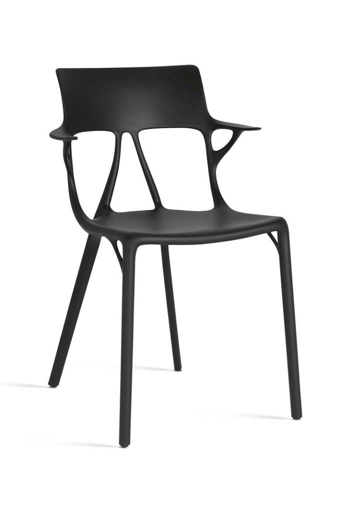 Krzesło A.I. Kartell zostało zaprojektowane przez AI _ sztuczna inteligencja w domu